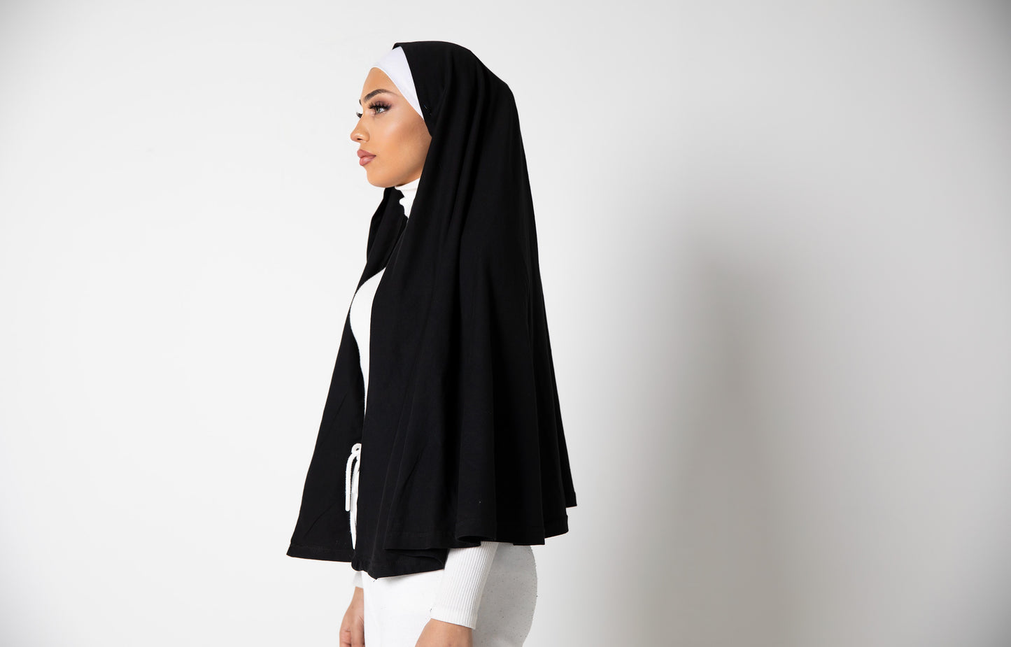 Plain DuDi Hijab - Black